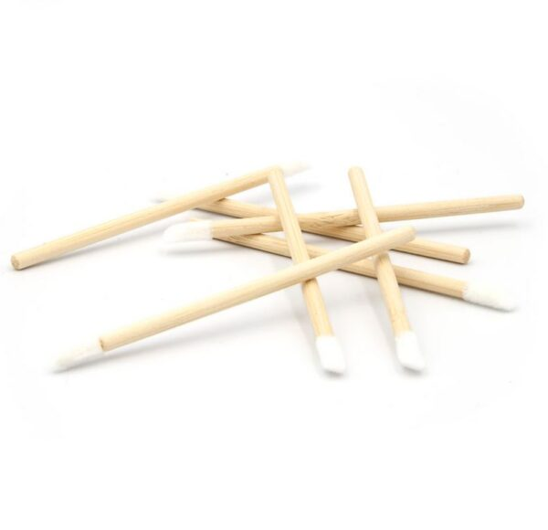 Bamboo lip gloss applicator