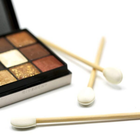 Bamboo eyeshadow applicator